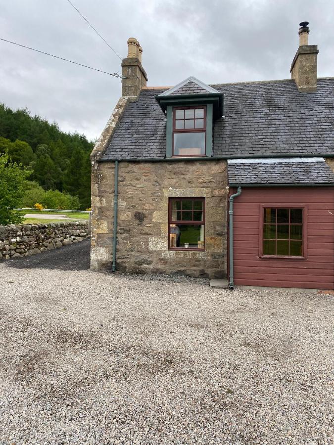 Quirky Highland With Stunning Views Holiday home